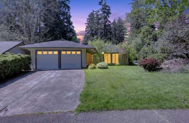 Fully Remodeled Single-Level in Four Seasons — Central A/C, Dual-Pane Windows, Engineered Hardwoods Throughout photos photos