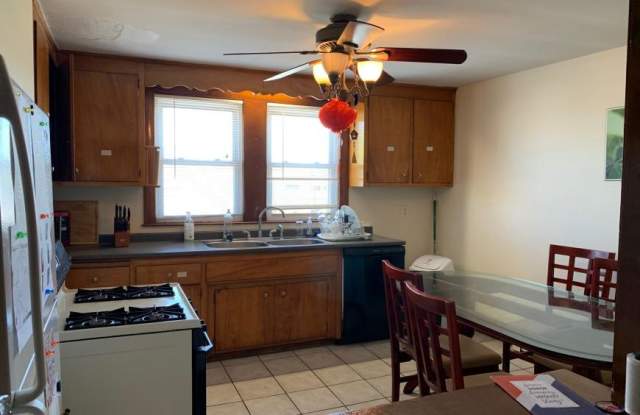 3 Everett Ave. - 3 Everett Avenue, Everett, MA 02149 3 Everett Ave. - 3 Everett Avenue, Everett, MA 02149