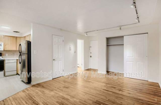 656 N Logan St photos photos