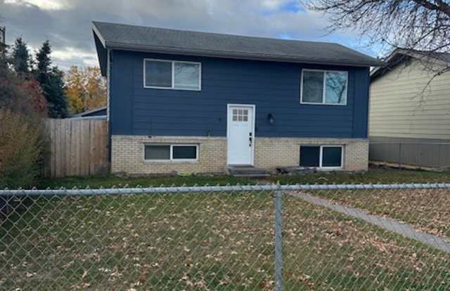 Newly remodeled Large Split entry home on North photos photos
