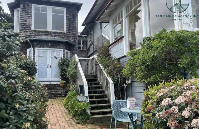 Two Bedroom Pacific Grove Penthouse Unit with Bay Views Gallery 3