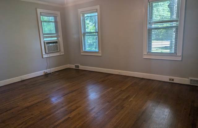 2730 Blossom StreetApt. A Gallery 3