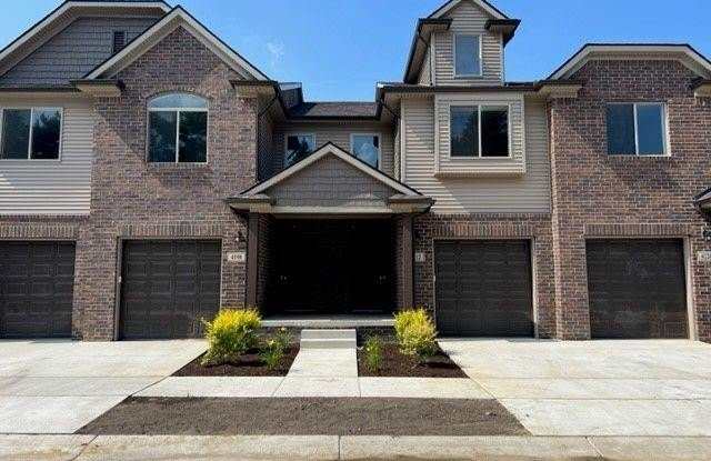 4156 SECLUDED PINES DR - 4156 Secluded Pines Drive, Sterling Heights, MI 48314