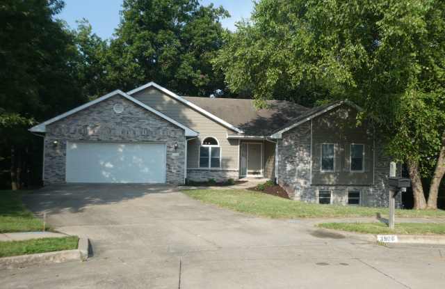 Beautiful home off Chapel Hill Rd photos photos