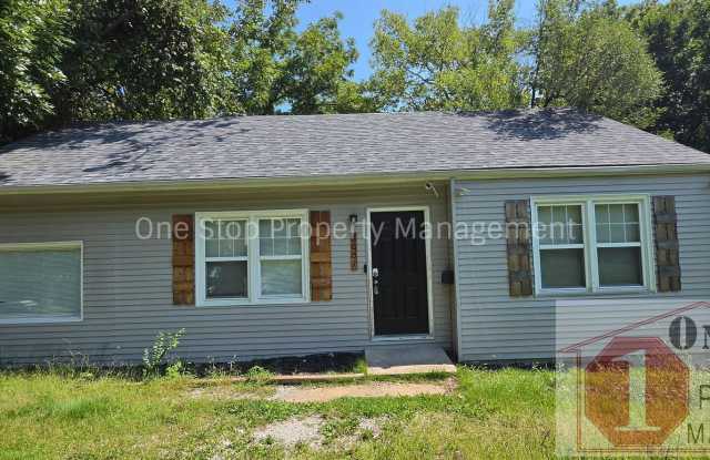 Beautiful 3 Bedroom 1 Bathroom in Kansas City Gallery 1
