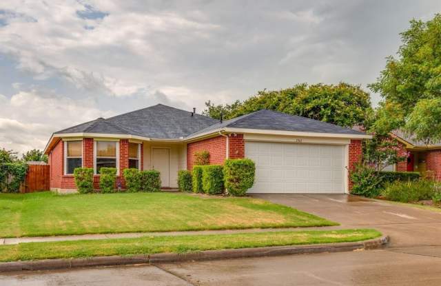 1561 Knottingham Drive - 1561 Knottingham Drive, Little Elm, TX 75068