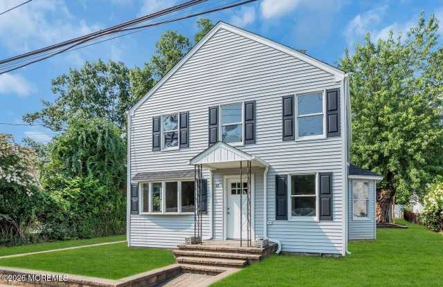18 Maple Avenue Gallery 2