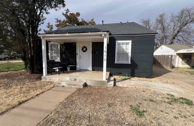 Pre Leasing for Fall 2025!! photos photos