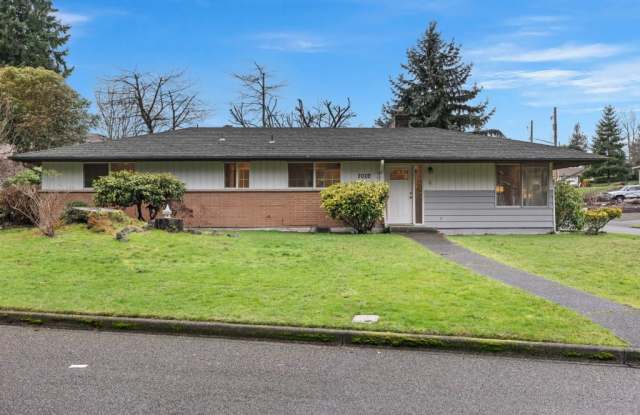 7002 Homestead Ave - 7002 Homestead Avenue, Tacoma, WA 98404
