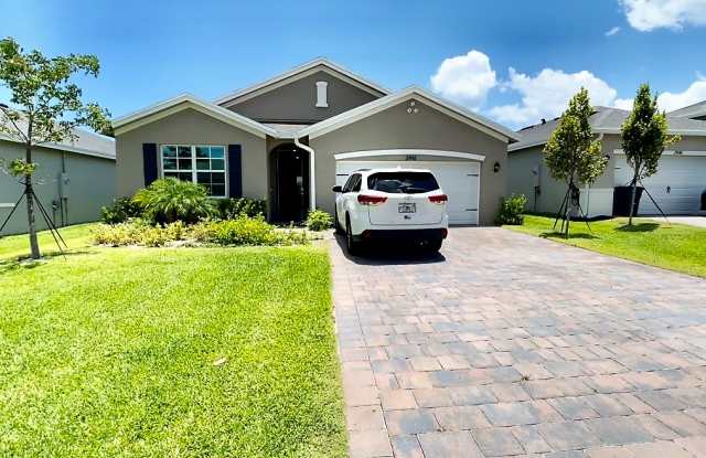 2951 Ne Breezeway Circle photos photos