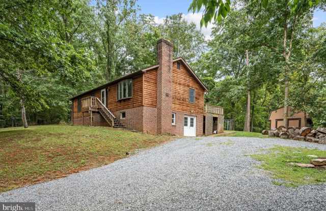 813 LEEDS MANOR Lane Gallery 1
