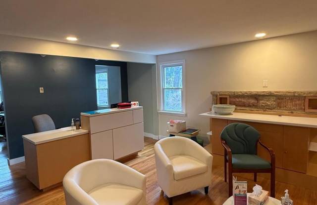 5015 E TRINDLE Road Gallery 4