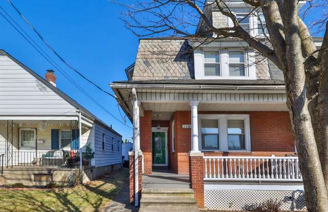 1104 Elm Street photos photos