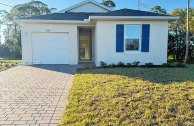 3035 HARVARD CIR photos photos