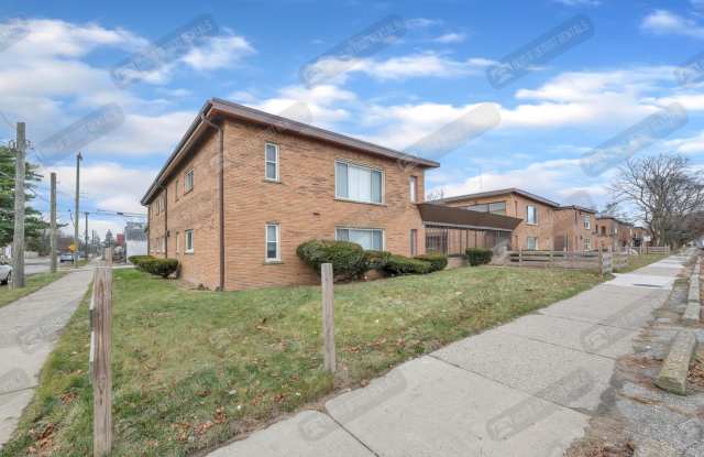16705 Greenfield Rd Apt 6 Gallery 2