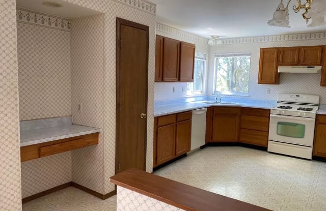 9377 Southtowne Farms Dr - 9377 Southtowne Farms Drive, Green Park, MO 63123