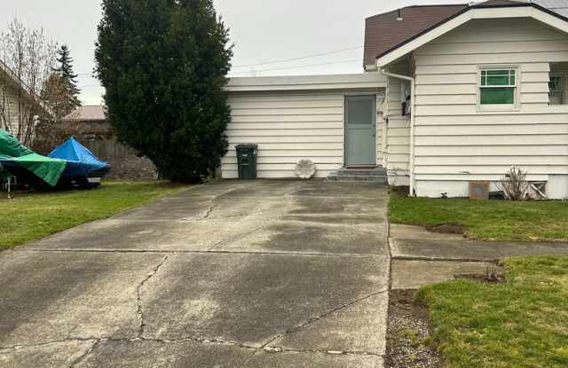 Convenient Location 1 Bed, 1 Bath in Bellingham photos photos