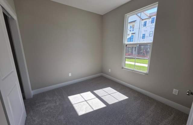 6168 Nicholas Way Gallery 4