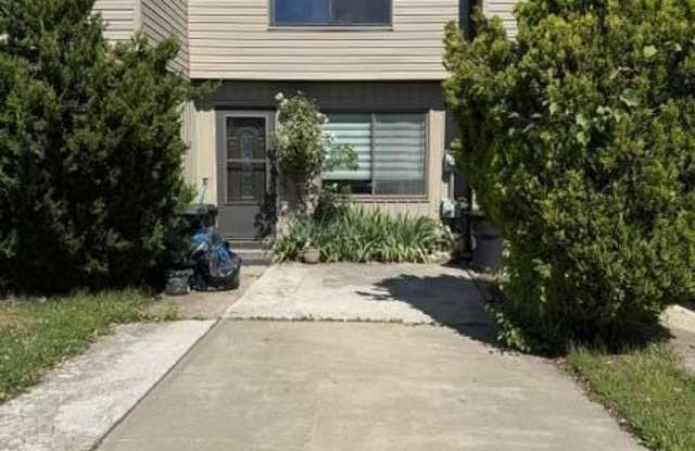891 Patterson Avenue photos photos