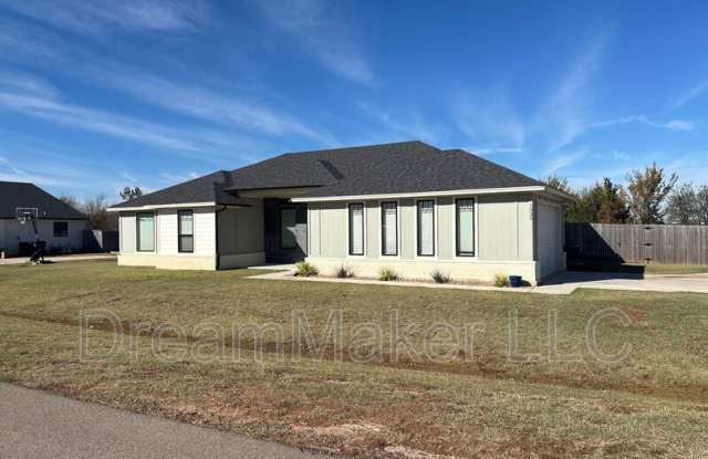 1035 Flowers Drive photos photos