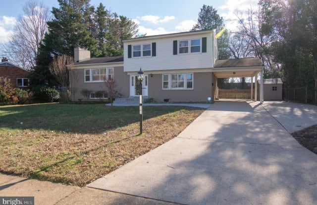 6923 POPPY DRIVE - 6923 Poppy Drive, McLean, VA 22101