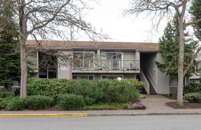 7950 168th Redmond photos photos