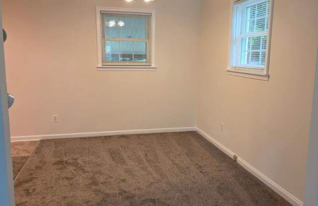 4700 RED FOX Road Gallery 3