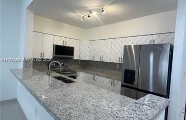 14728 Balgowan Rd th 14728 MIAMI LAKES, FL 33016 photos photos