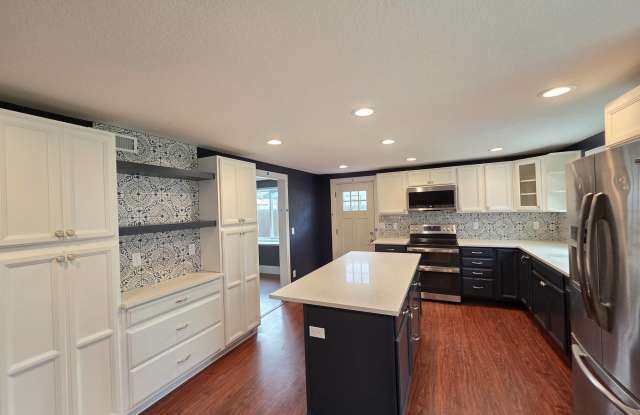 417 Cottonwood Drive - 417 Cottonwood Drive, Richland, WA 99352