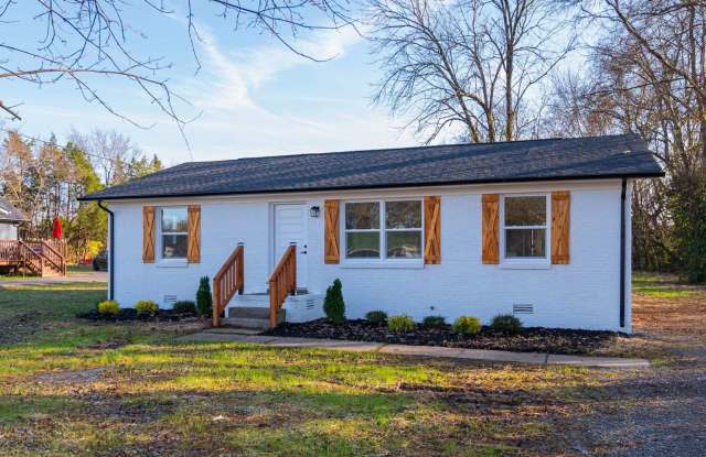 2506 Halls Hill Pike photos photos