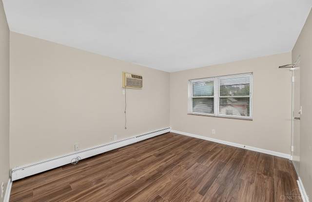 1275 Sunset Avenue Gallery 2