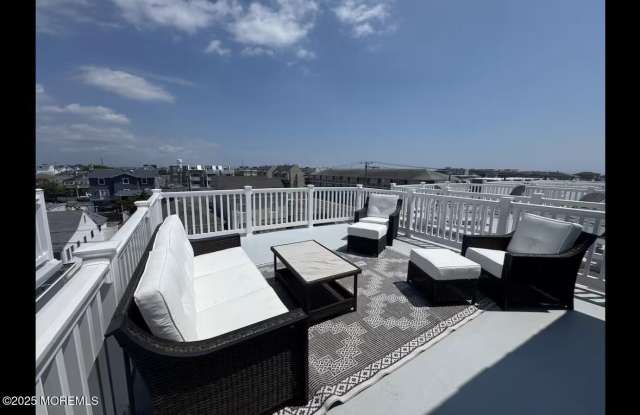 207 Carteret Avenue - 207 Carteret Avenue, Seaside Heights, NJ 08751