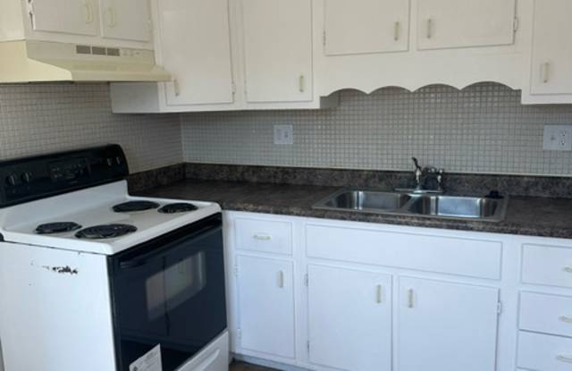 7594 Hazelcrest Drive Unit C - 1 photos photos