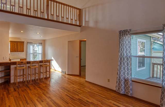 3B/3B in The Shores with Finished Basement and 2 Car Garage! - 3119 Lake Park Way, Longmont, CO 80503