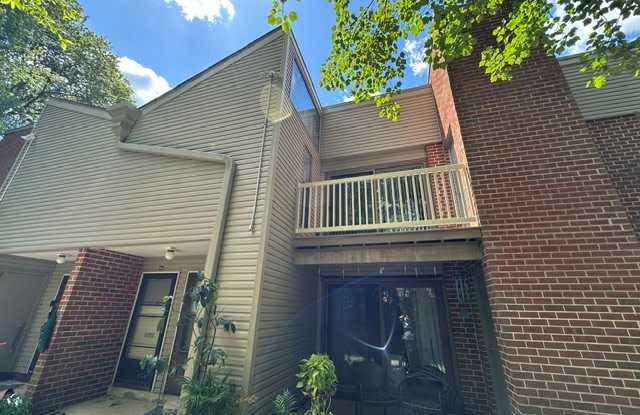 703 Camelback Court Gallery 2
