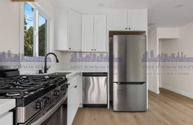 2249 Dunlop St photos photos