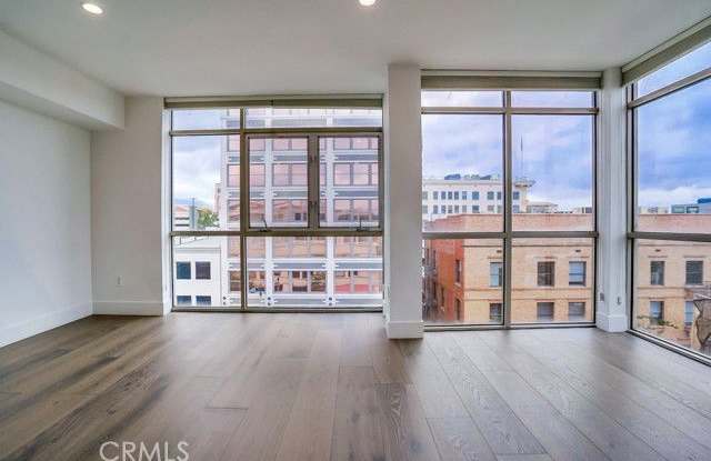 35 North Raymond Avenue Gallery 3