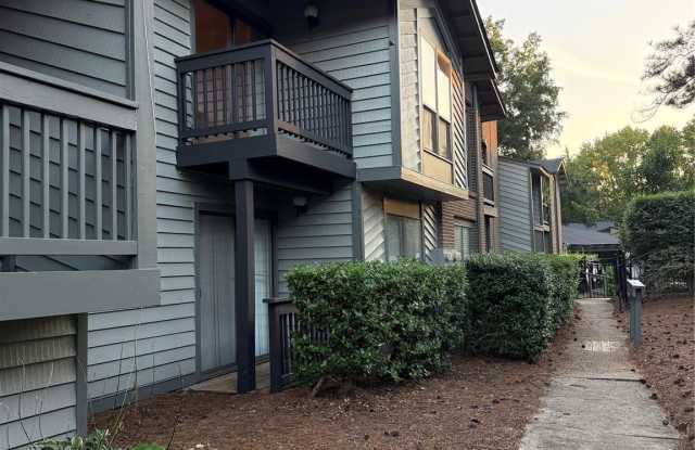 5020 Sardis Road Gallery 2