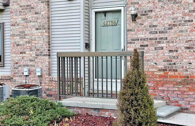 42758 LILLEY POINTE Drive Gallery 3