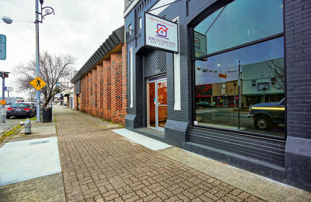 5221 South Tacoma Way - 1 Gallery 2