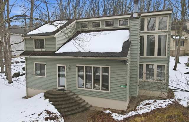 4217 Kenwood Terrace - 4217 Kenwood Terrace, Penn Estates, PA 18301