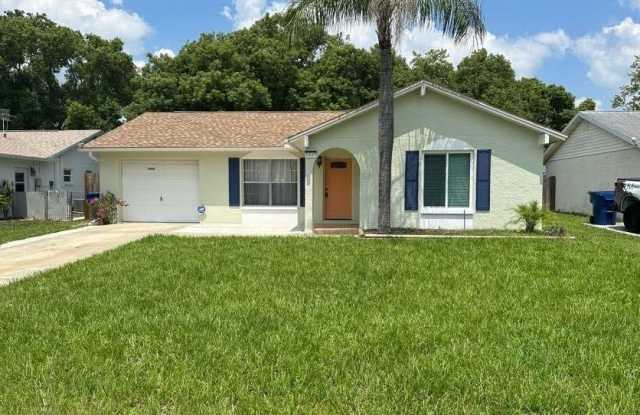 7449 Como Dr - 7449 Como Drive, Pasco County, FL 34655