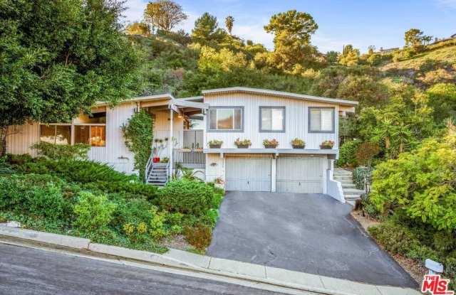 2436 Arbutus Dr photos photos 2436 Arbutus Dr photos photos