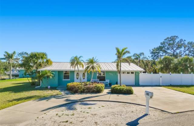 503 ROBERTS BAY DRIVE photos photos