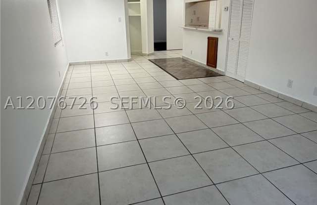 14014 SW 93rd Ln Gallery 3
