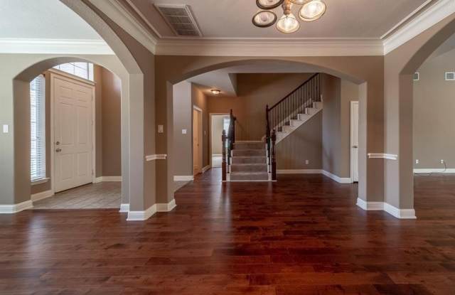 8804 Bear Creek Drive Gallery 4