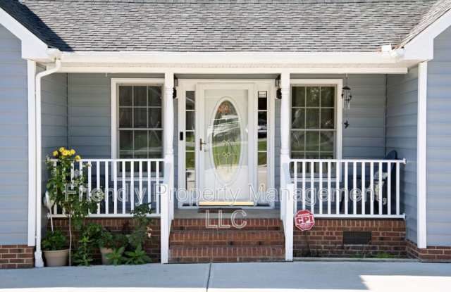 1608 Rogers Pointe Ln Gallery 2