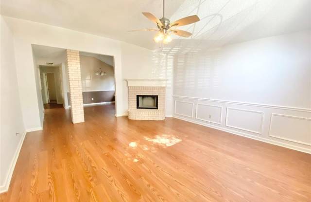 6502 Stetter Drive Gallery 2