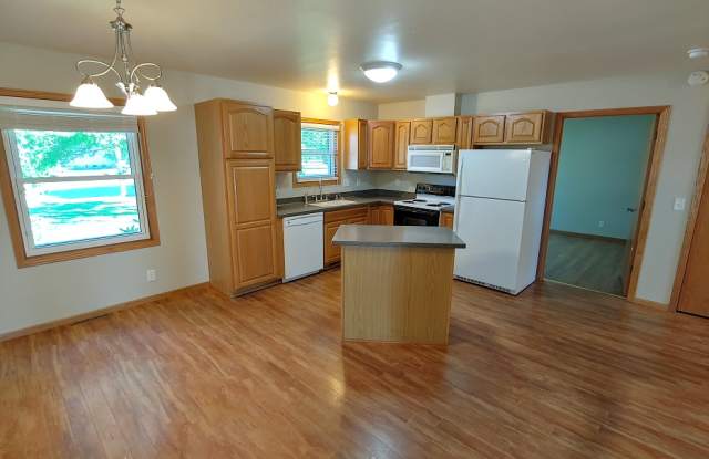 1621 Carlson Pl Gallery 4