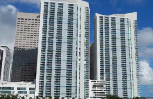 335 S Biscayne Blvd photos photos